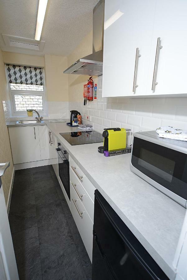 Twelve Apartments Blackpool Eksteriør billede